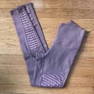 ALO High-Waisted Moto Legging 🧘🏽‍♀️